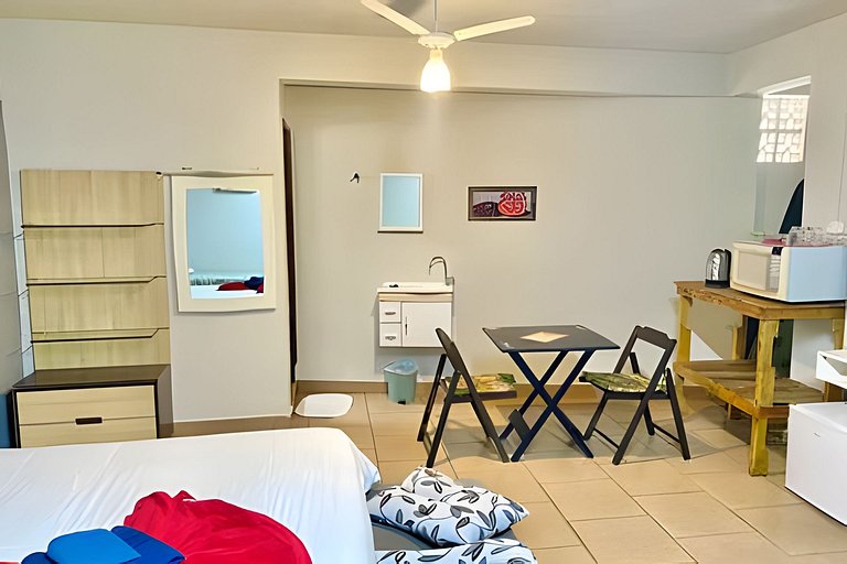 Apto quádruplo varanda e ar Centro Divinópolis 202