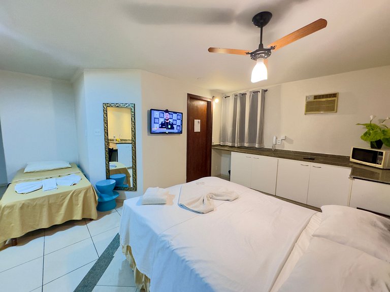 Apto estúdio c/ ar no centro de Divinópolis (102)