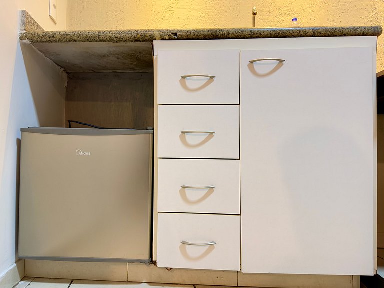 Estúdio triplo c/ ar no centro de Divinópolis 102