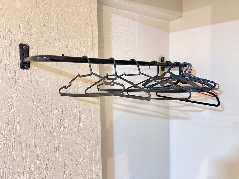 Apto estúdio c/ ar no centro de Divinópolis (102)