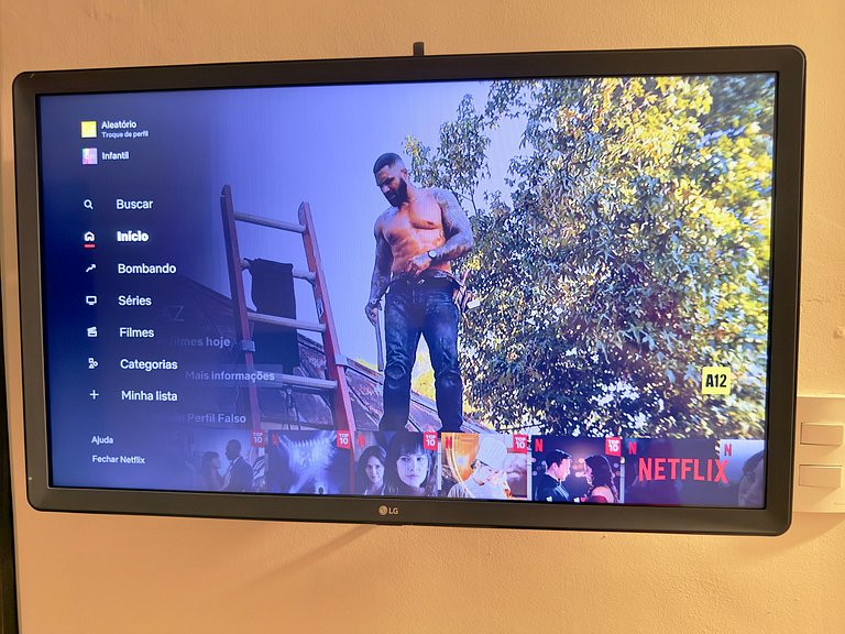 Apto estúdio c/ ar no centro de Divinópolis (102)