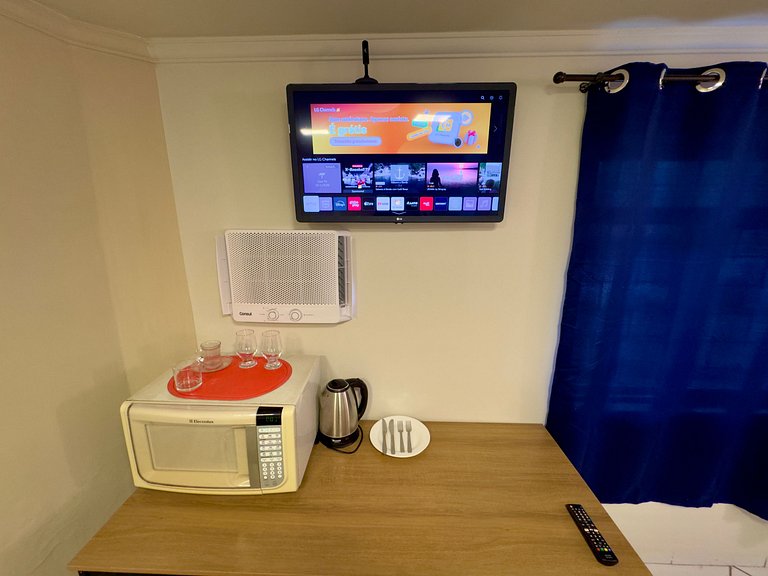 Estúdio com ar no centro de Divinópolis (101)