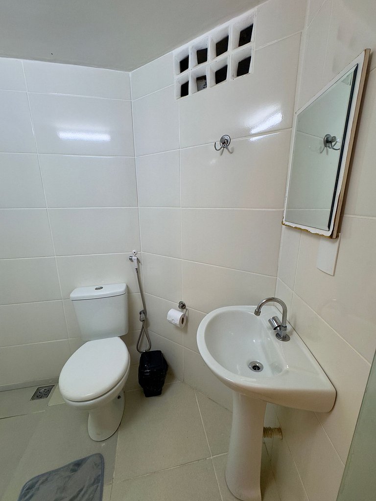 Estúdio com ar no centro de Divinópolis (101)