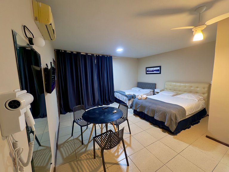 Apto c/ varanda e ar no Centro Divinopolis (302)