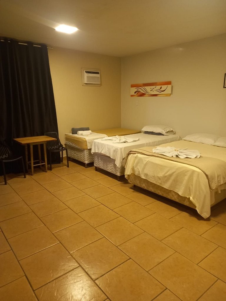 Apto com varanda e ar no Centro Divinópolis (202)